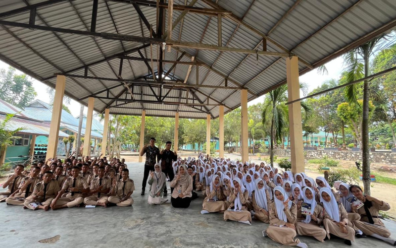 "Manage Your Time: Be Your Best Version to Reach Your Dreams" Dorong Siswa SMAN 4 Karimun Jadi Generasi Produktif dan Sehat